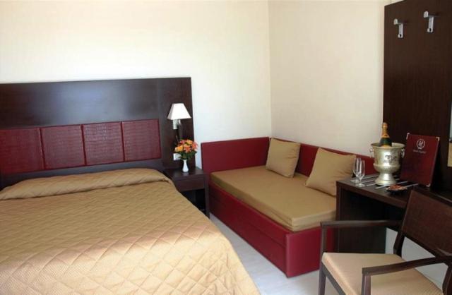 Hotel Capitol San Mauro Mare Room photo